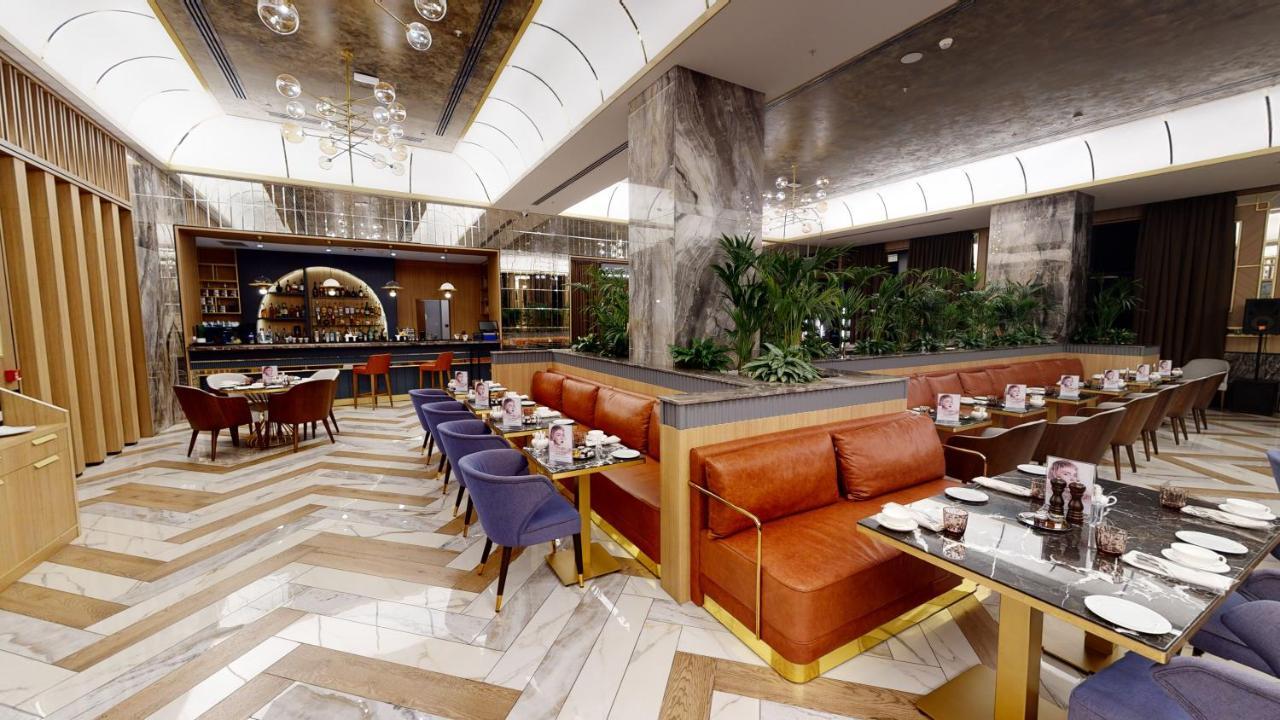 Hotel Intercontinental Baku By Ihg Exterior foto The interior of the restaurant