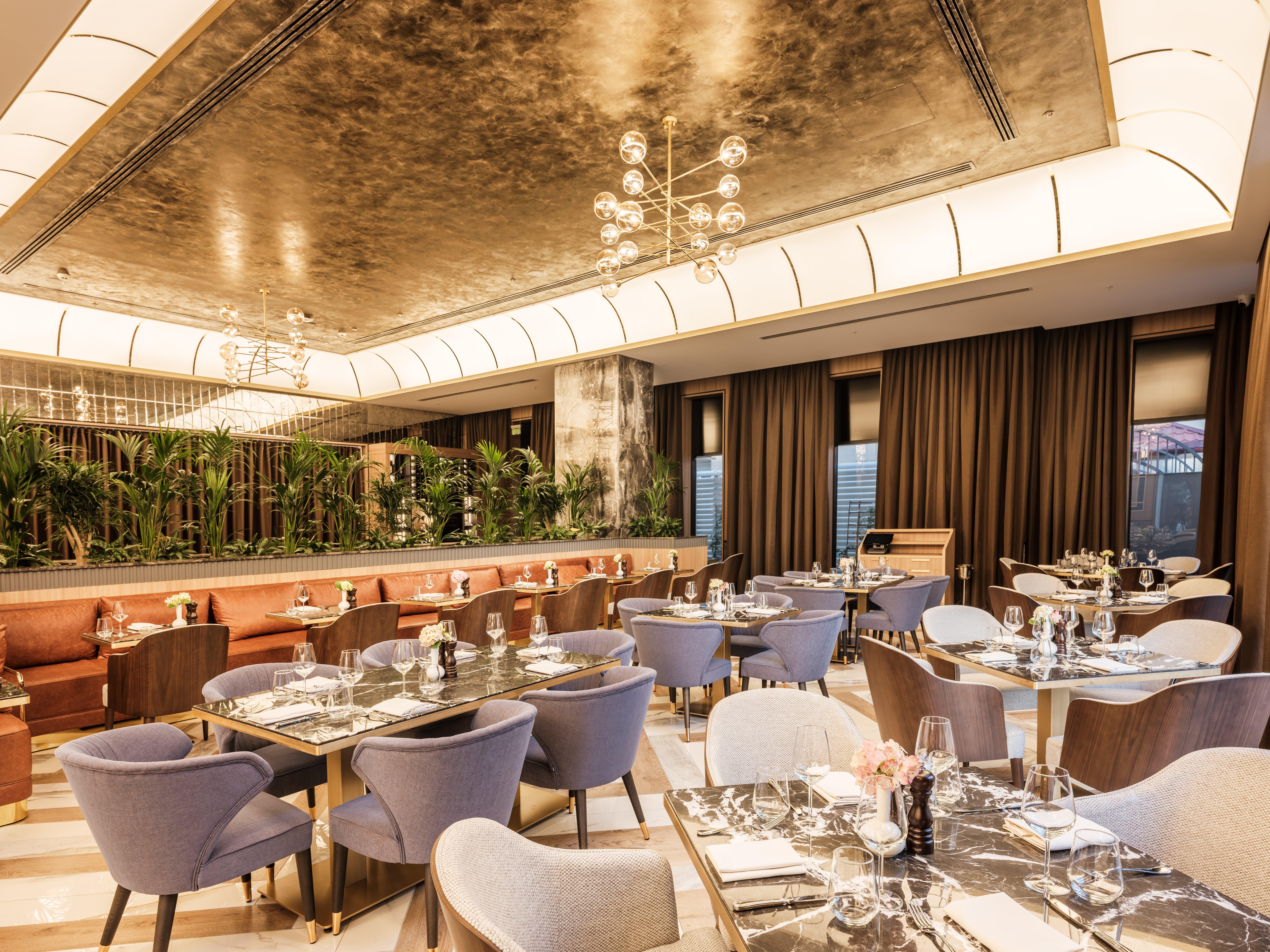 Hotel Intercontinental Baku By Ihg Exterior foto The interior of the restaurant