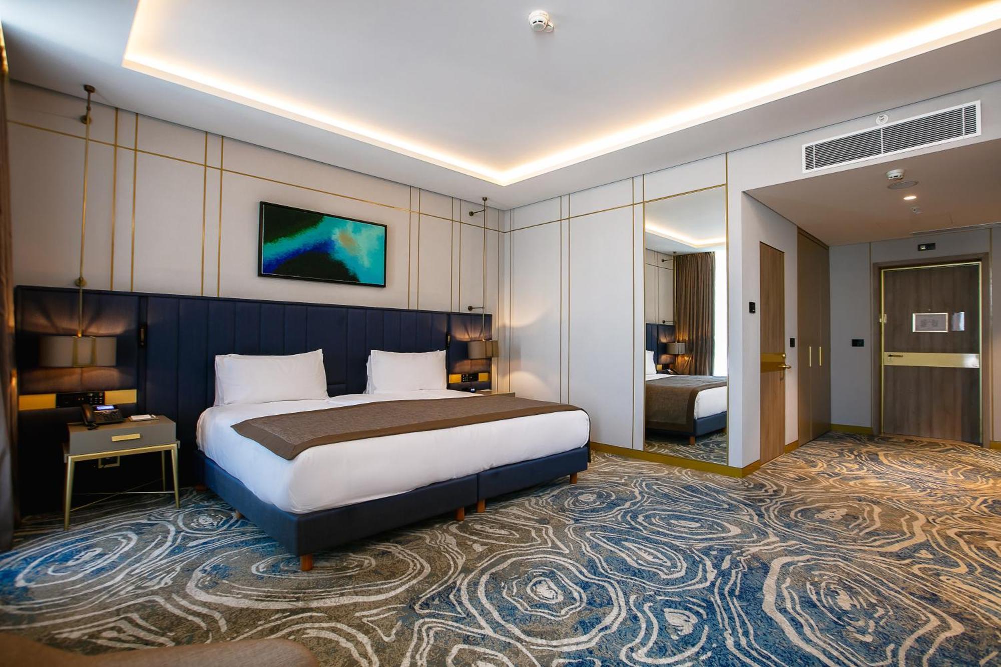 Hotel Intercontinental Baku By Ihg Exterior foto Deluxe Room